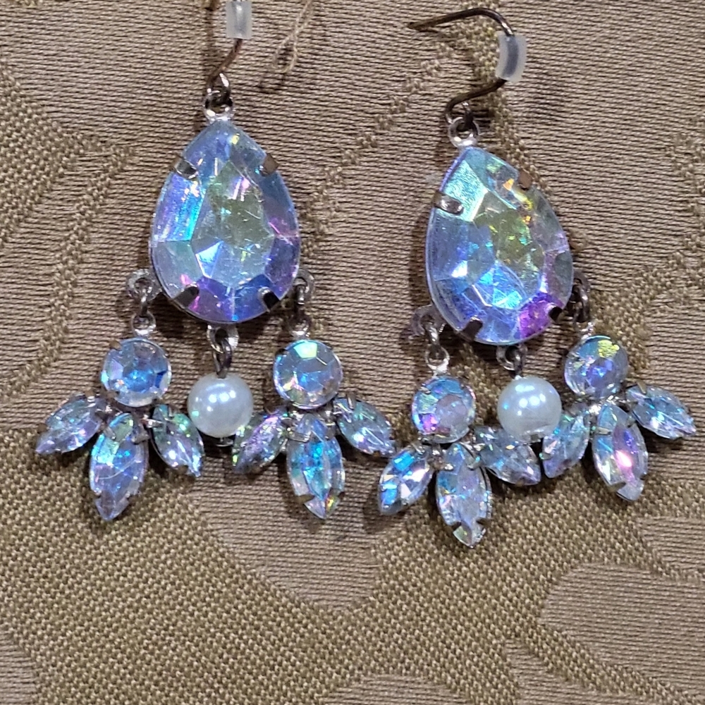 Irridescent Vintage Costume Jewelry Chandelier Earrings